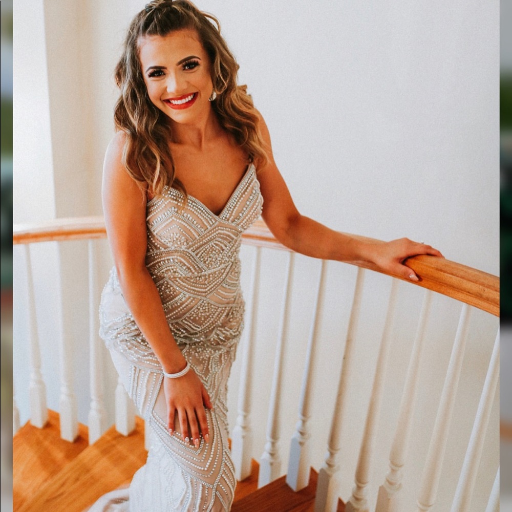 Jovani Dress US4